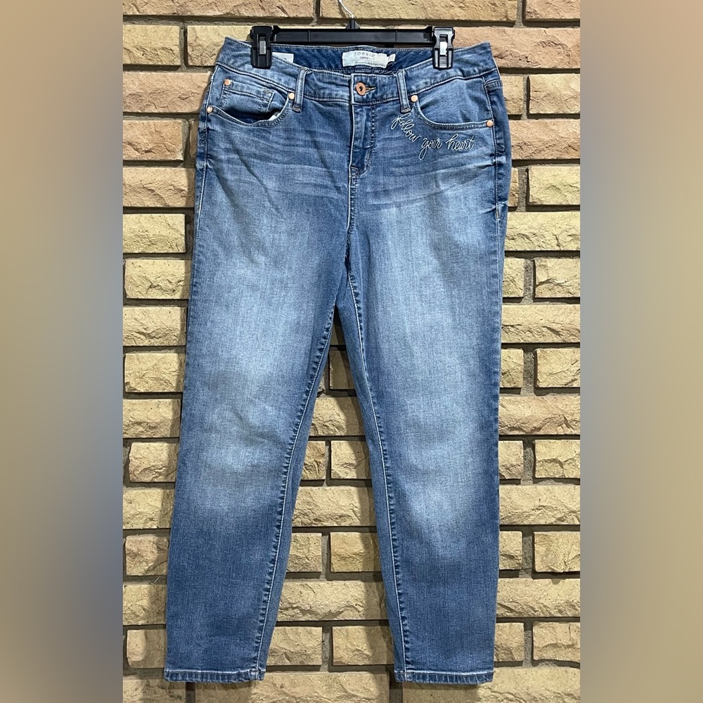 Torrid Girlfriend Jeans Women Size 10R  Denim Pants / Stretch - Light Blue-